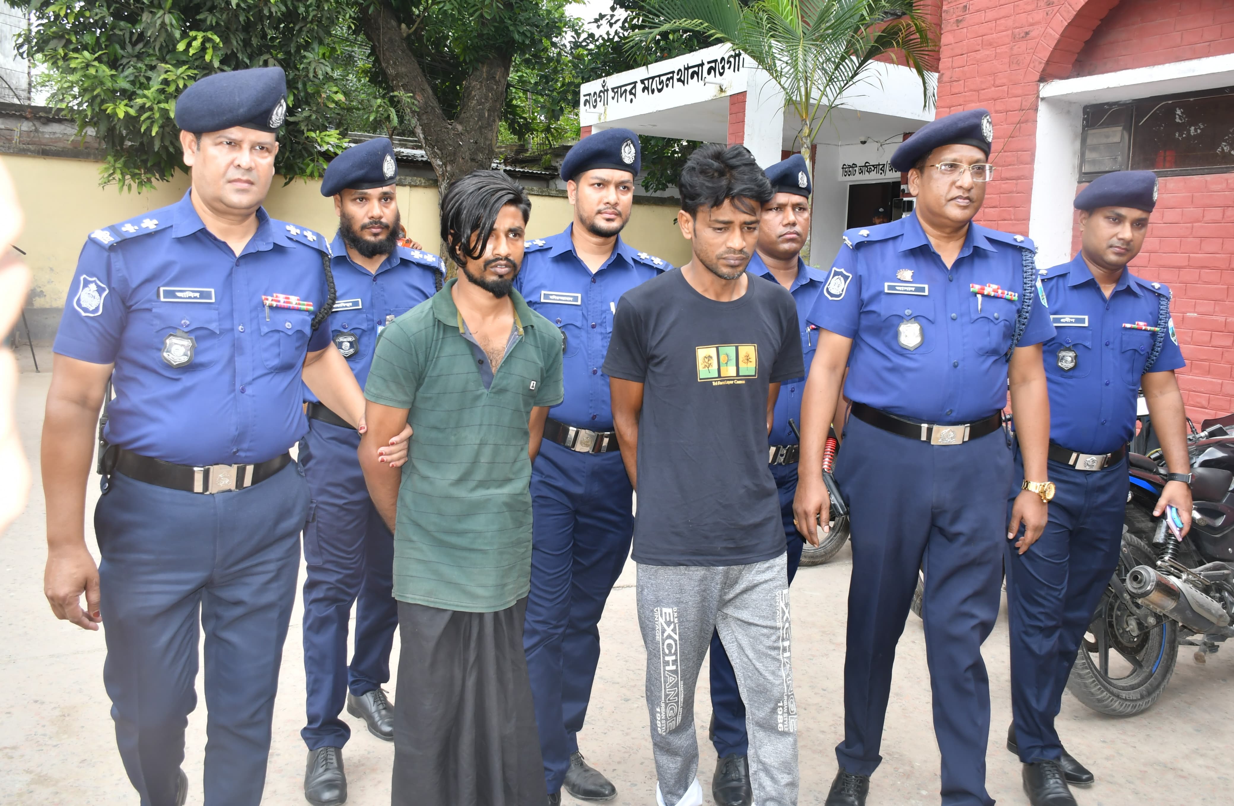 নওগাঁয় পার্টনারদের হাতেই নৃশংসতার শিকার শফিকুল