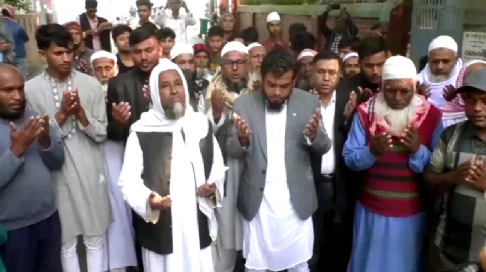 বঙ্গবন্ধুর কবর জিয়ারত করে প্রচার শুরু বিএনপির ‘বিদ্রোহী’ প্রার্থীর