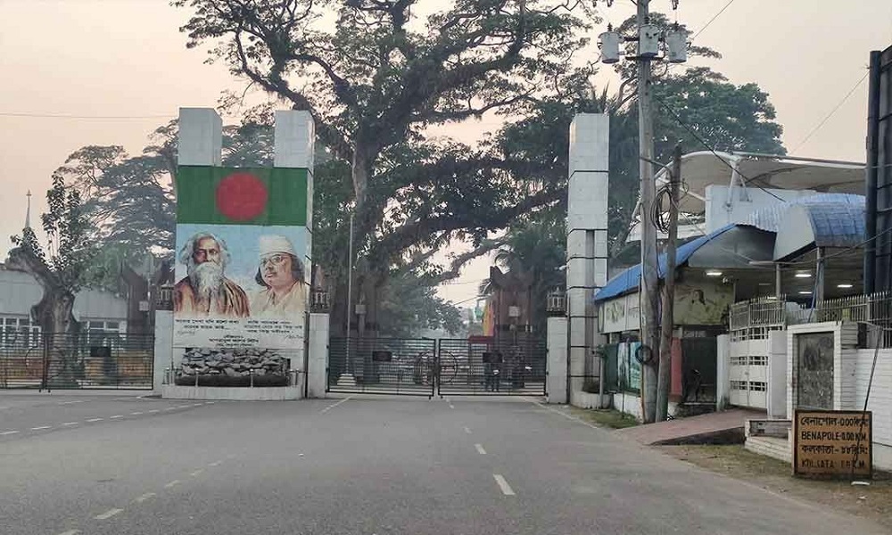 নতুন বছরে ভারতগামী যাত্রীদের বাড়তি ফি