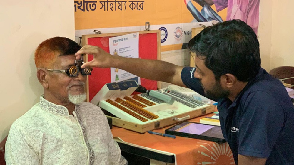রাজশাহীতে সিএনজি মালিক সমিতির উদ্যোগে বিনামূল্যে চক্ষু চিকিৎসা ক্যাম্প শুরু