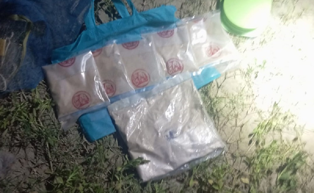 গোদাগাড়ীতে র‍্যাবের অভিযানে ১ কেজি ৪০ গ্রাম হেরোইন উদ্ধার