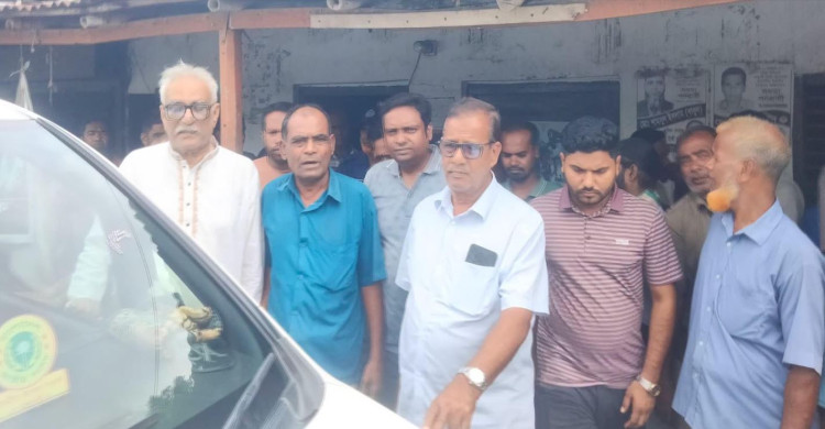 বাঘায় বিএনপি কার্যালয়ে পেট্রোল বোমা হামলা