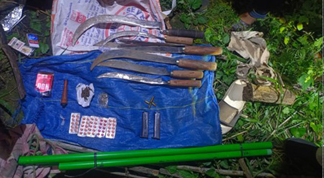 পরিত্যক্ত বাড়িতে র‌্যাবের অভিযান,