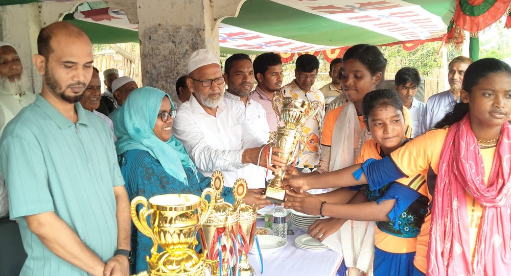 নিয়ামতপুরে গ্রীষ্মকালীন ক্রীড়া প্রতিযোগিতা অনুষ্ঠিত