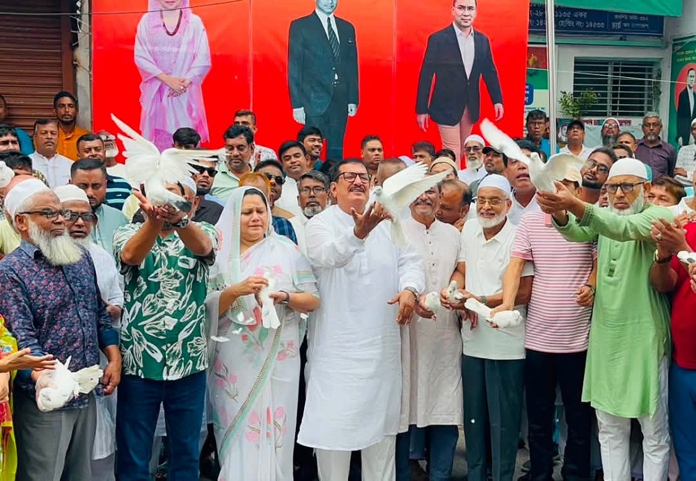 পতাকা উত্তোলন, পায়রা ও বেলুন উড়িয়ে রাজশাহীতে বিএনপির প্রতিষ্ঠাবার্ষিকী উদযাপন শুরু