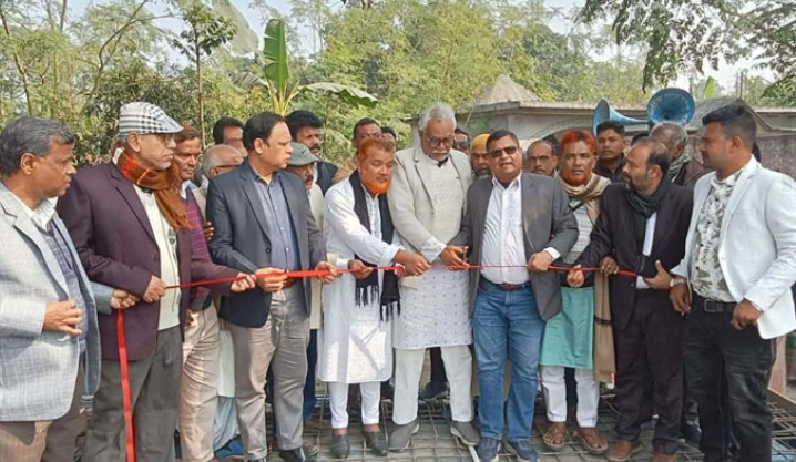 বাঘায় শ্মশান ঘাটের ছাদ ঢালাই উদ্বোধনে- চাঁদ